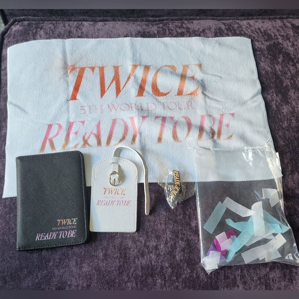 Twice Ready To Be Concert VIP swag bag